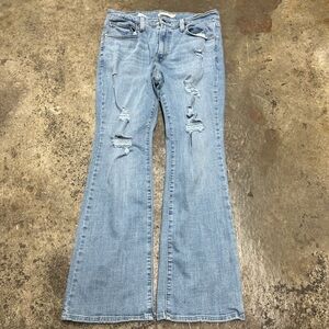 Levi’s 725 High Rise Bootcut Jeans Women’s 31 x 30 Light Wash Distressed Casual